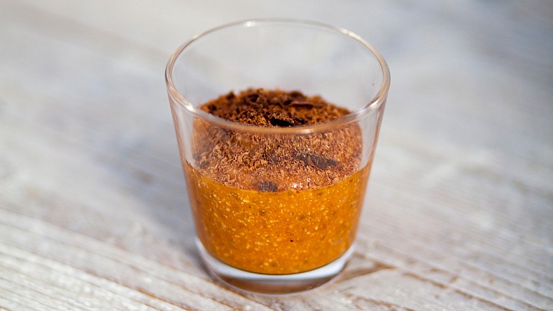 Linsey Boersbroek's delicious healthy recipe for Papaya Mousse with Chocolate Foodadit