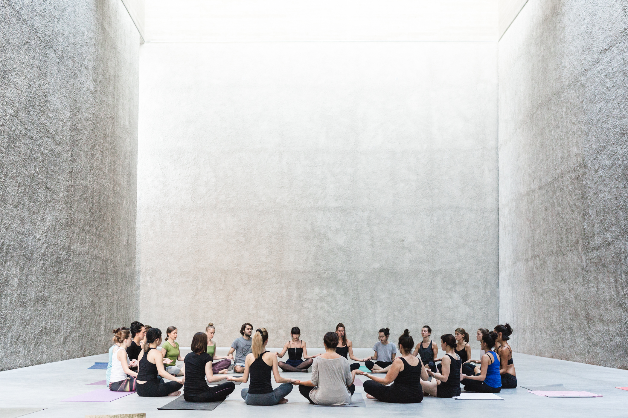 Koenig Gallery, St Agnes, Berlin - Yoga Meets Art with Eva Kaczor
